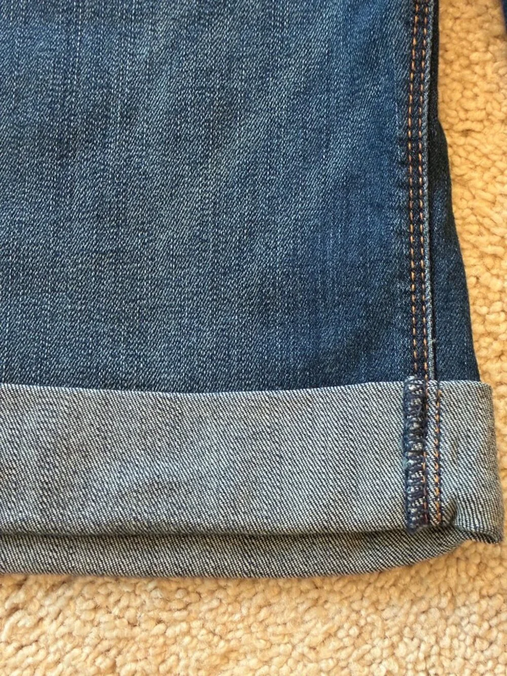 NWT White House Black Market Bermuda Jean Cuffed Shorts - Picture 5 of 8